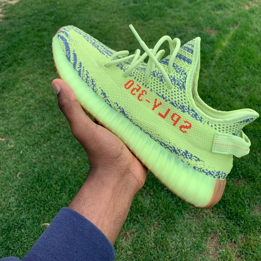 Yeezy boost 350 v2 semi yellow
